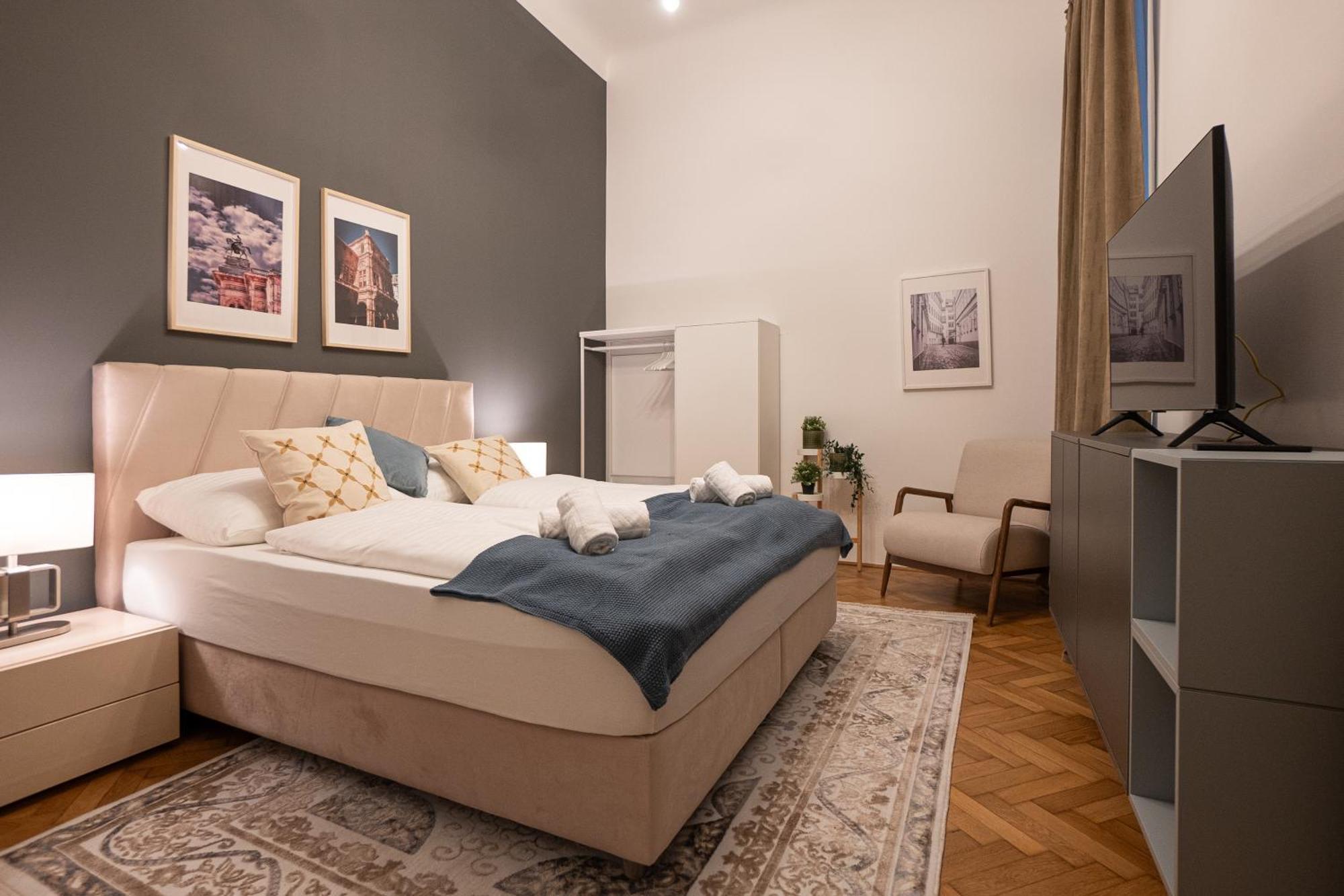 2-room In A 1st District Of * Vienne