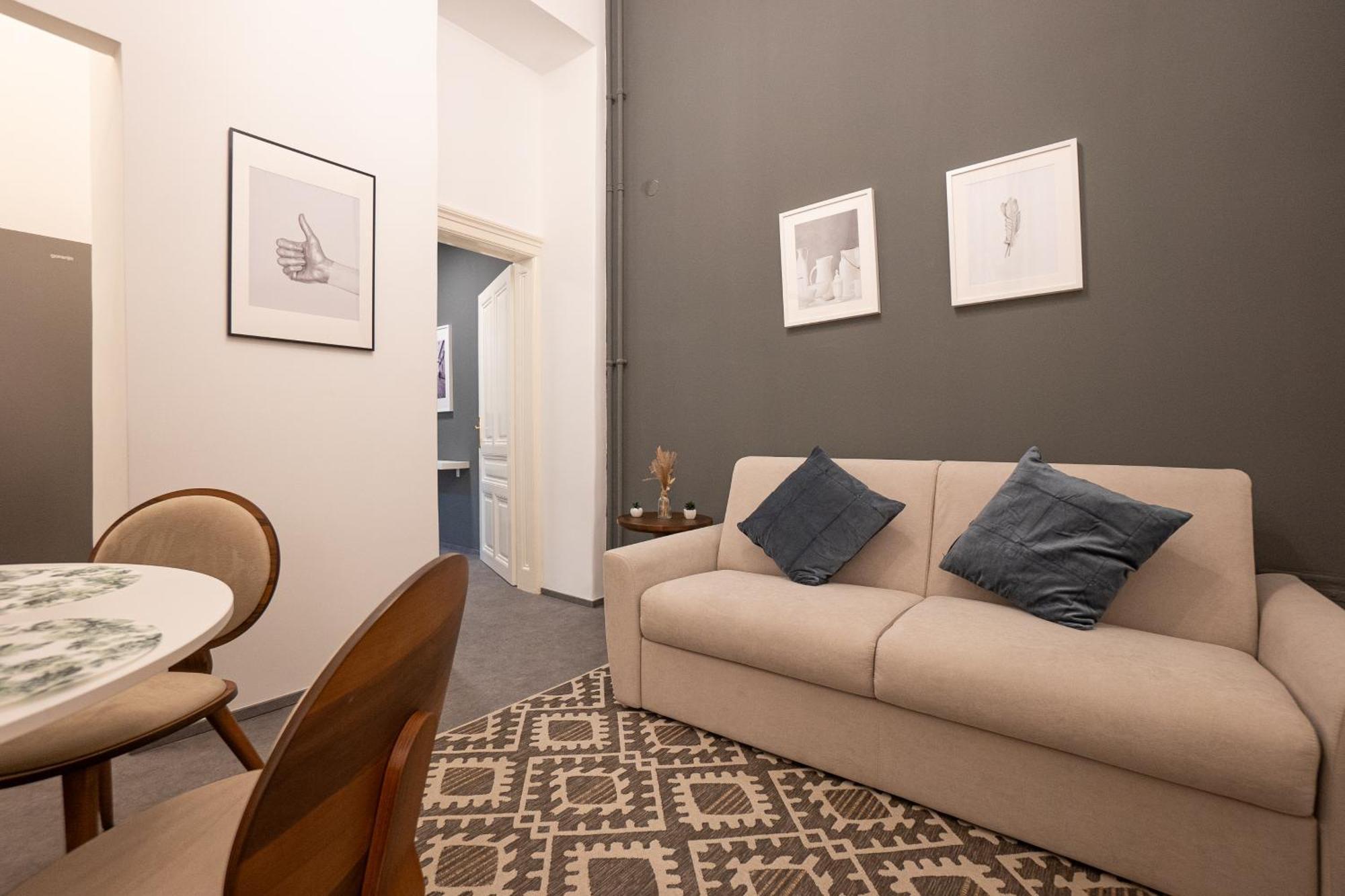 2-room In A 1st District Of * Vienne